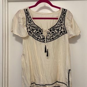 Top Classic Embroidered